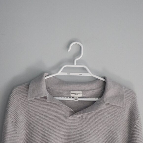 Club Monaco 100% Wool Lrg Grey Neutral V-Neck Ribbed Collar Pull On Sweater - Picture 4 of 13